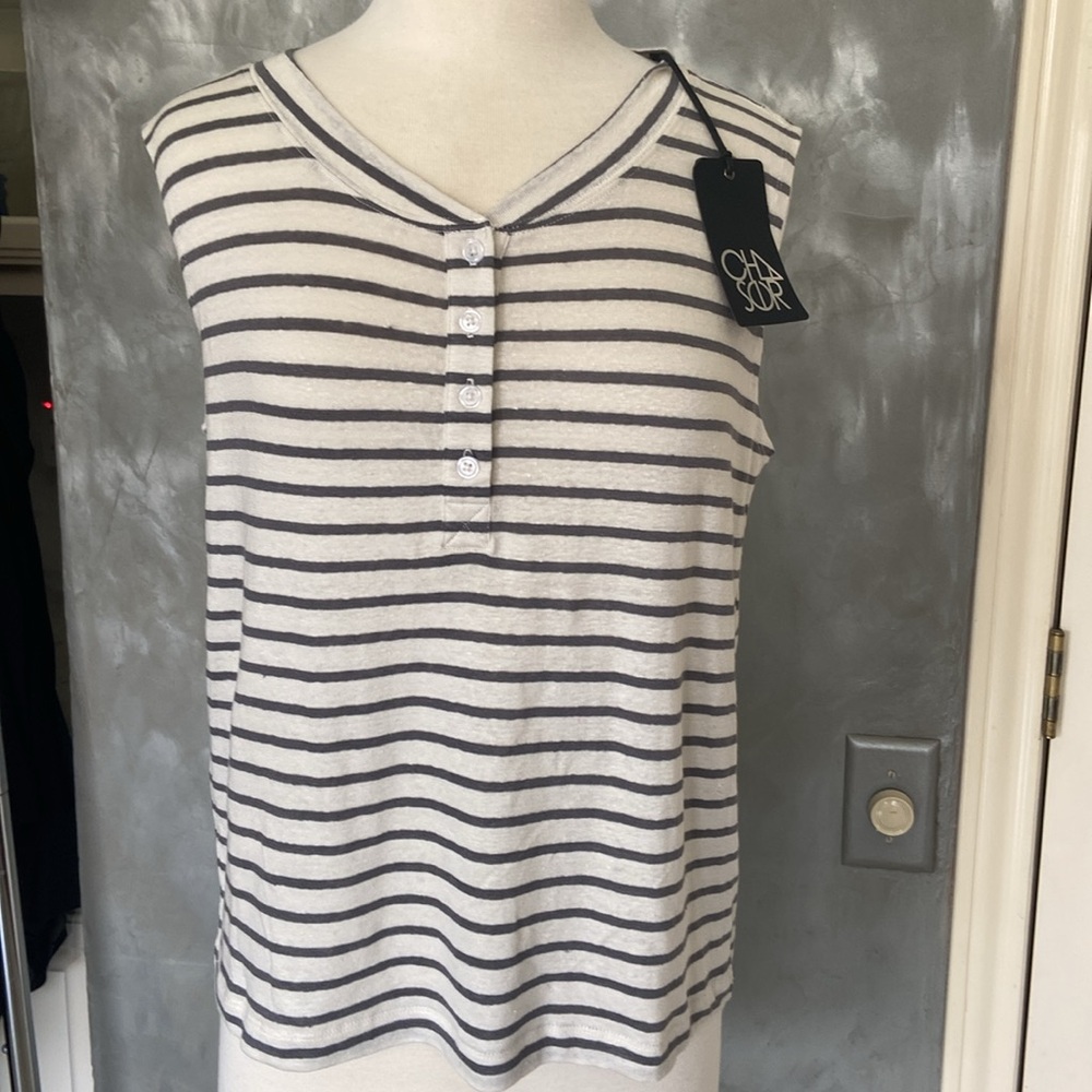 NWT CHASER SMALL TOP